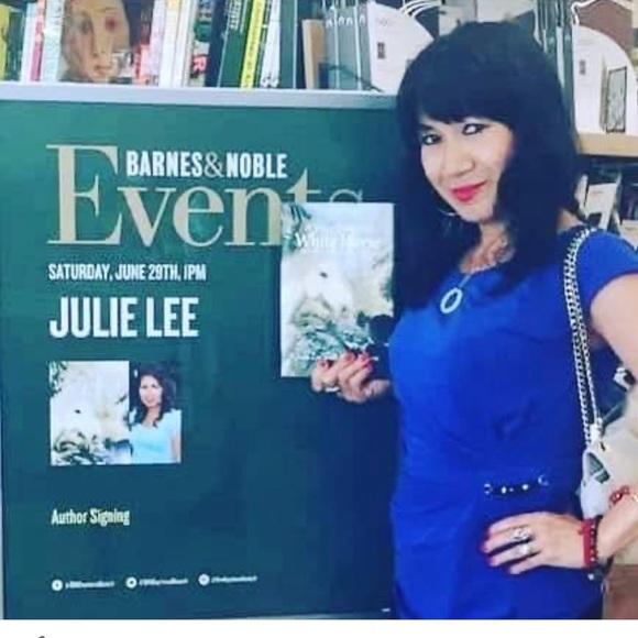 #0954*Set of 12 Clear Shot Glasses Thee Golden Tiger Art by Julie Lee Nersinger - Picture 7 of 9